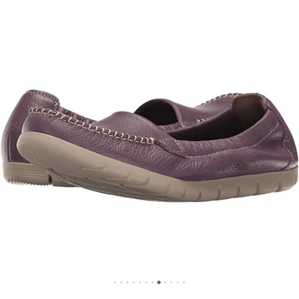 SAS Sunny Blackberry Sunny in soft Purple light weight removable foot bed Size 8